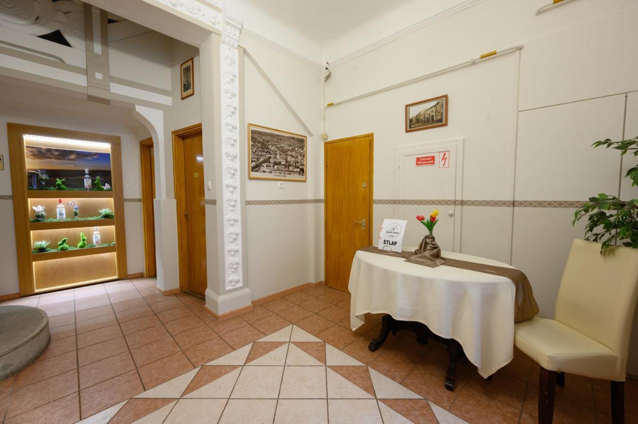 Nadasdi Haz Szekszárd Exterior photo