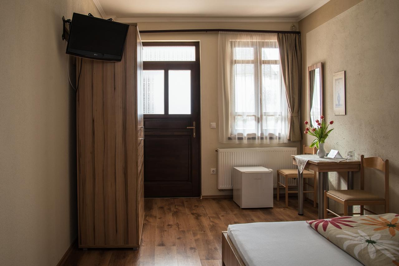 Nadasdi Haz Szekszárd Exterior photo